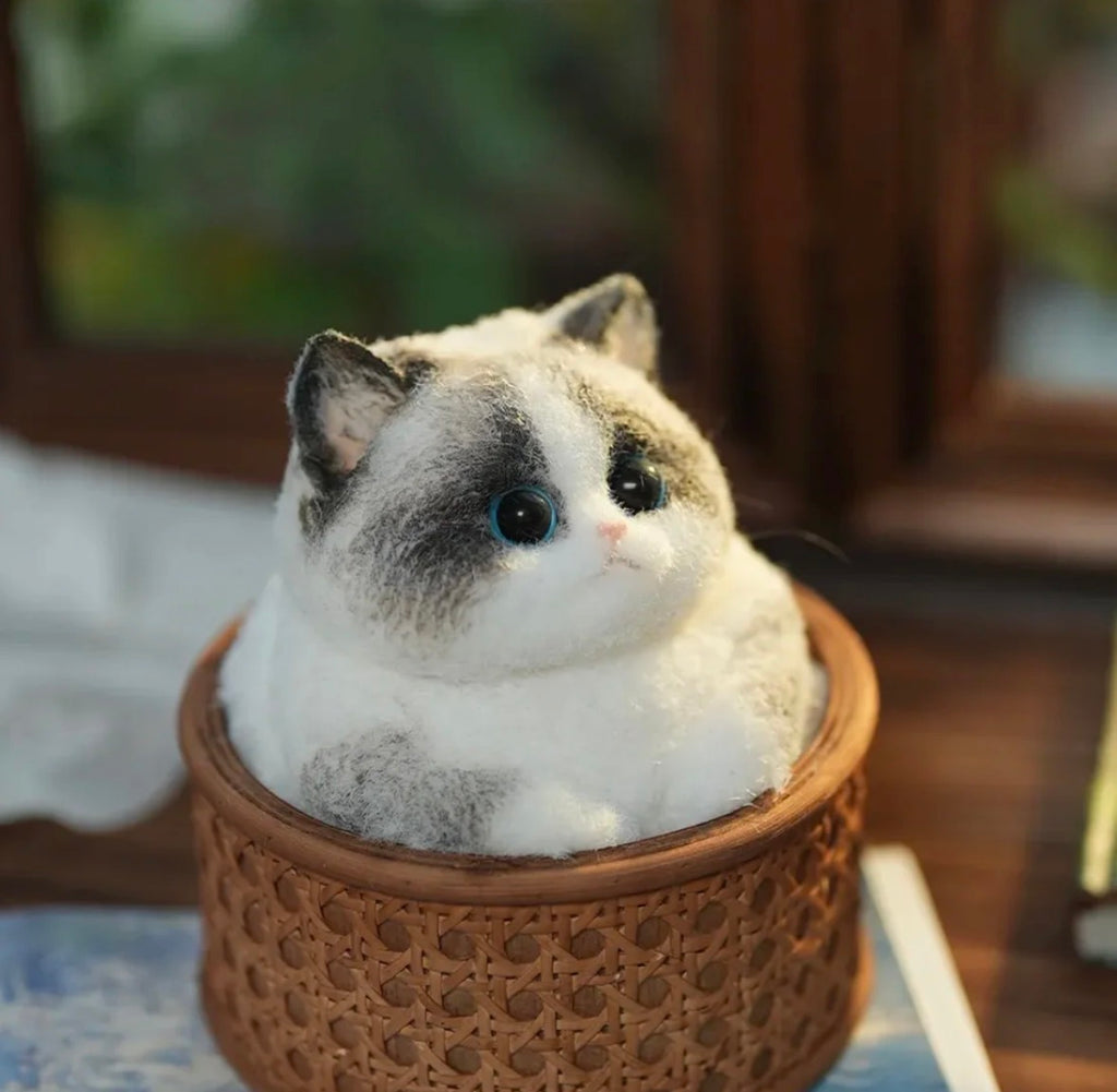 🤍🐾 Gros Chat Blanc & Gris  – La Fabrique de ZOÉ